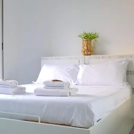 Broni - Apartment Milan